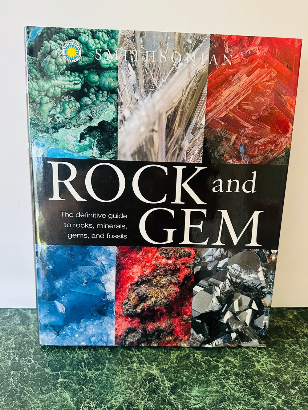 Smithsonian "Rock and Gem" Guide Hardcover Book w/Dust Jacket 359p 11”x8”